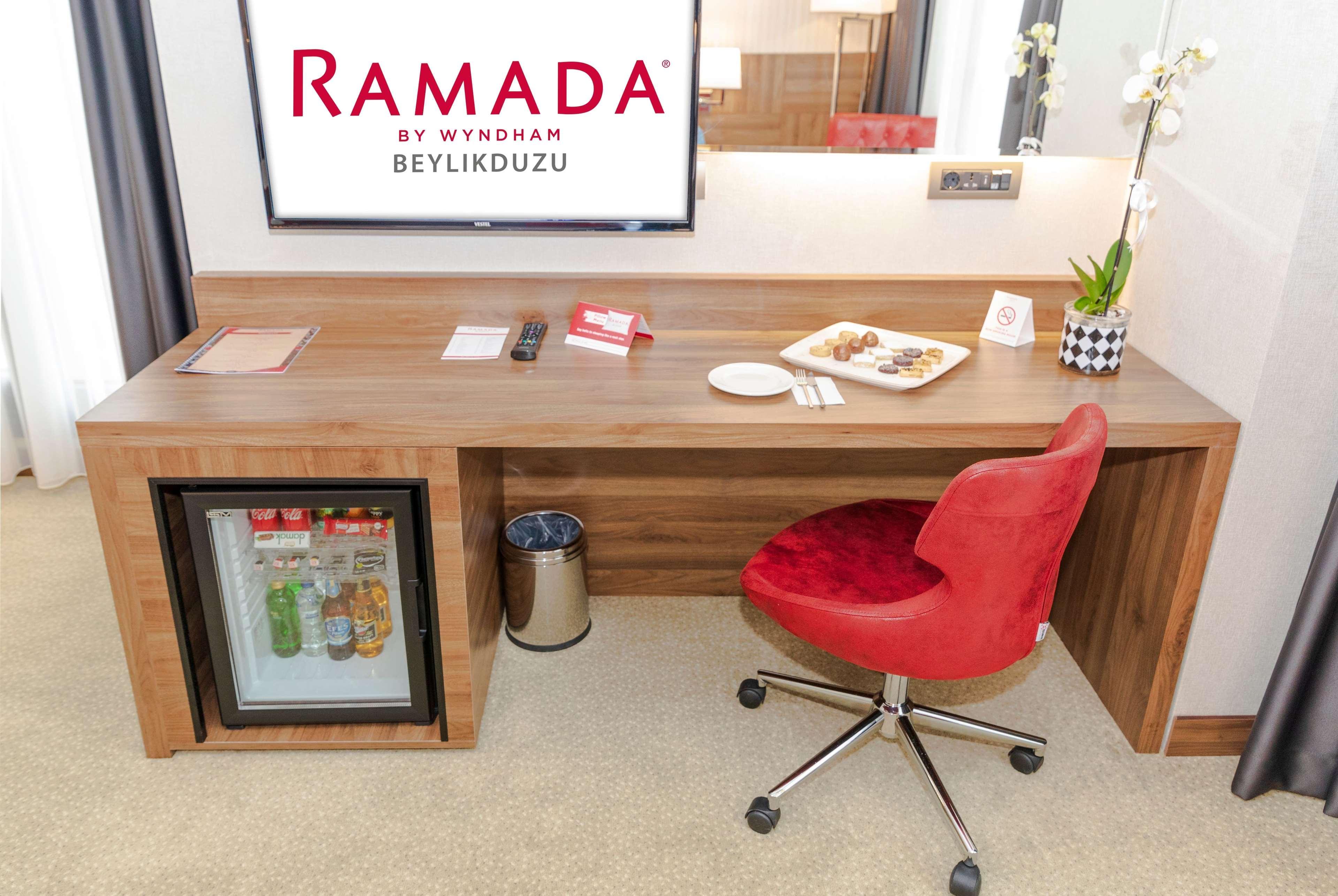 Ramada By Wyndham Beylikduzu Hotel Isztambul Kültér fotó