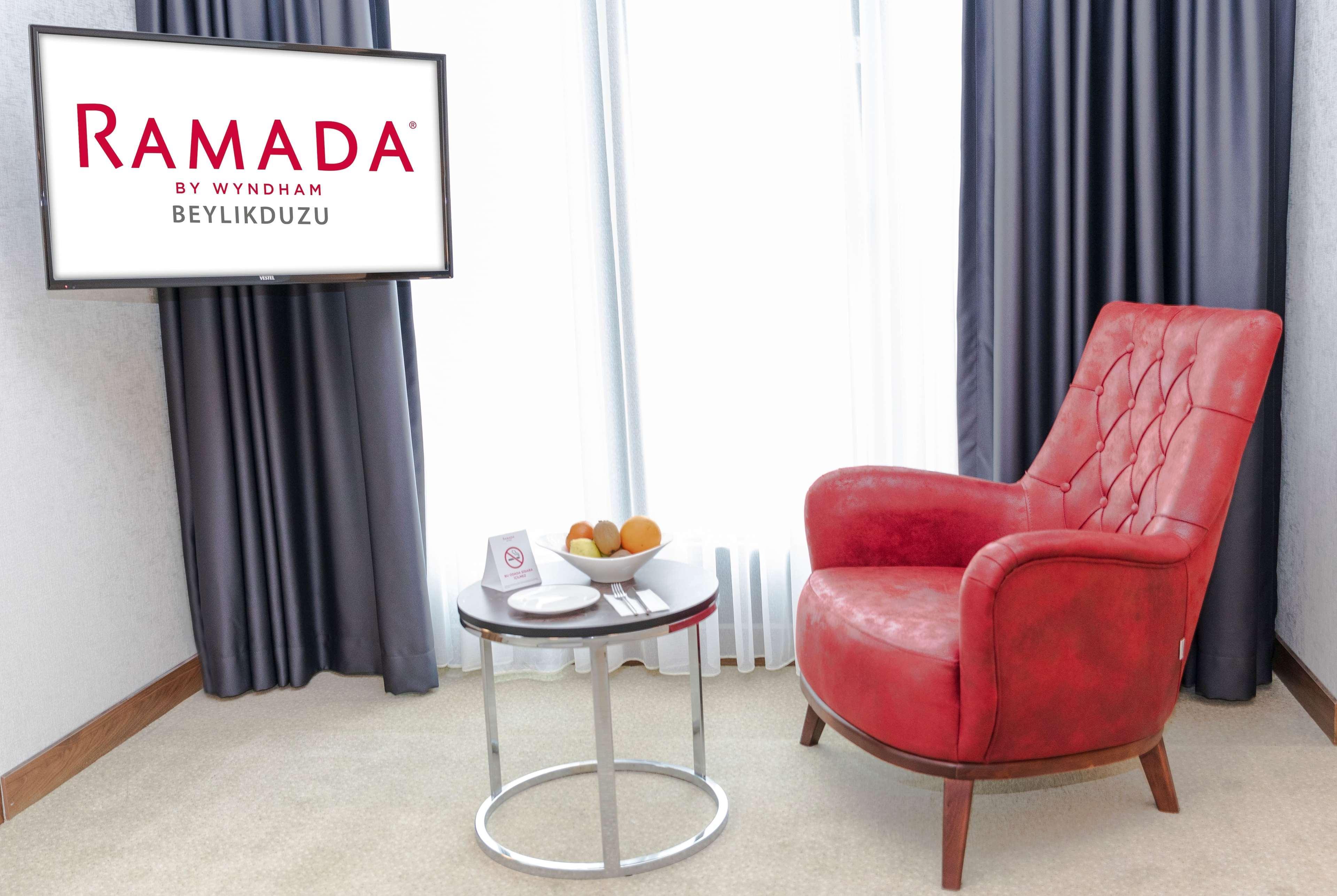 Ramada By Wyndham Beylikduzu Hotel Isztambul Kültér fotó