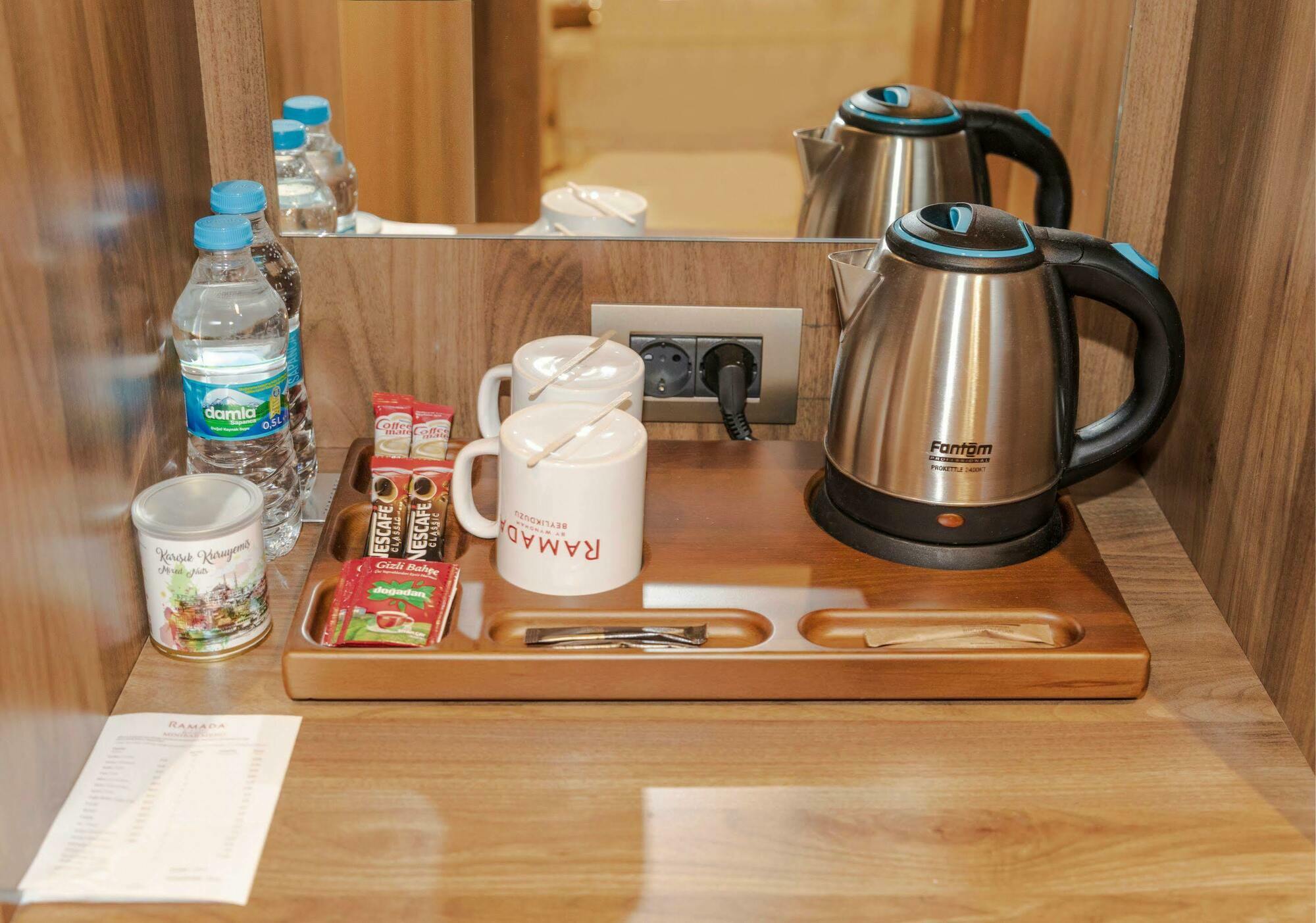 Ramada By Wyndham Beylikduzu Hotel Isztambul Kültér fotó